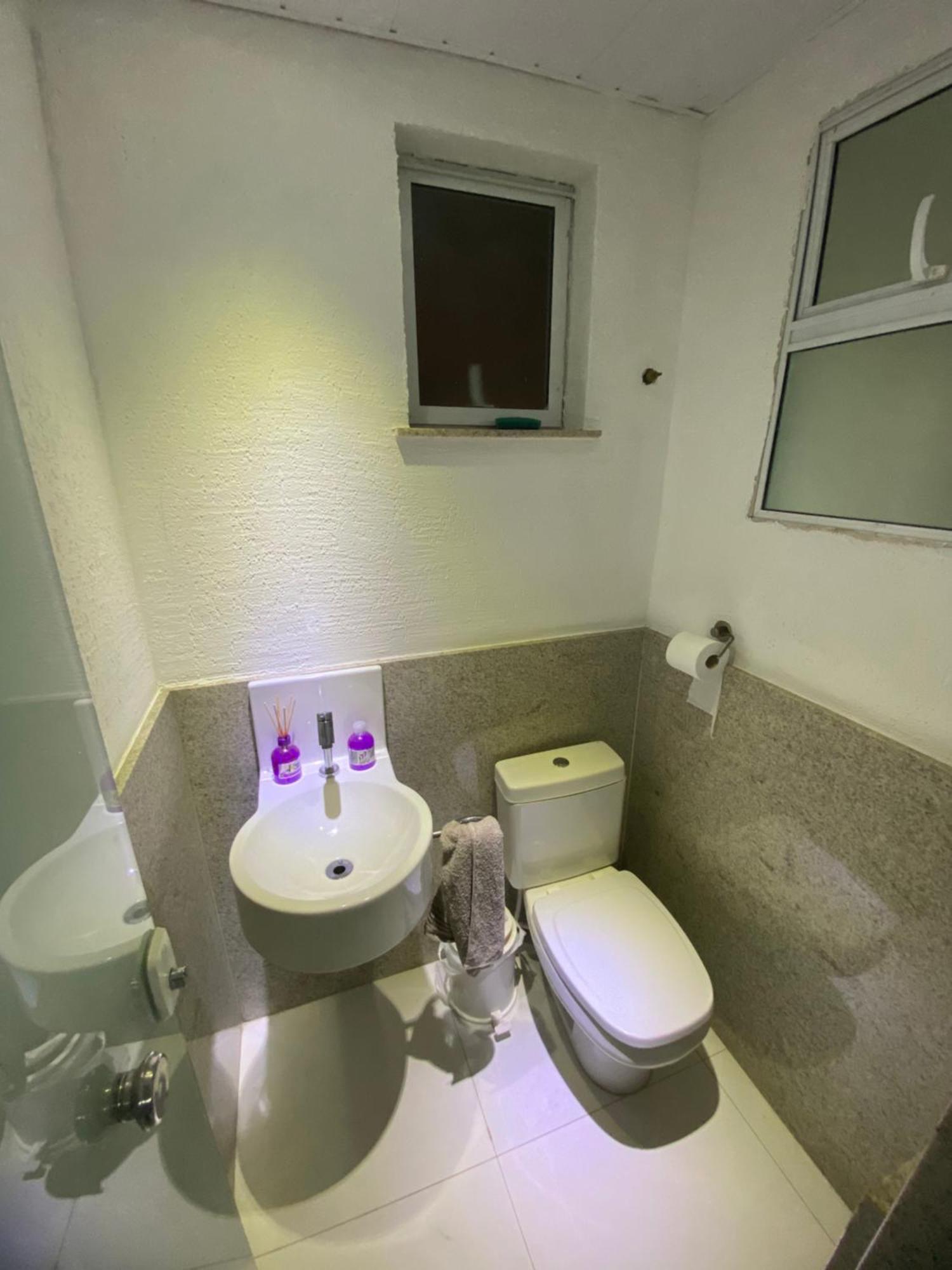 Apt 3Q Luxo Com Ar E Jacuzzi Na Beira Mar 구아라파리 외부 사진