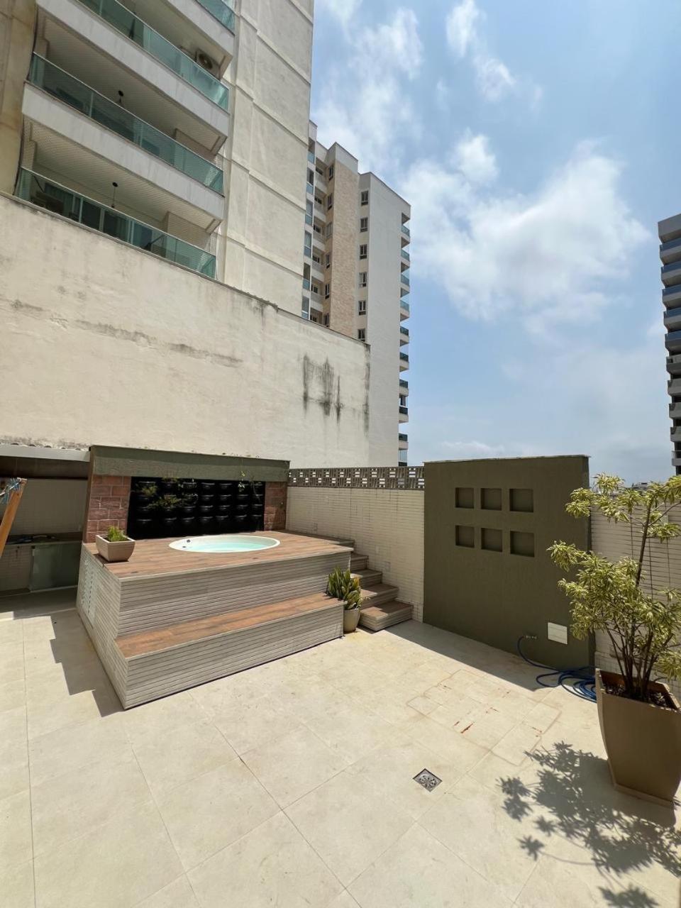 Apt 3Q Luxo Com Ar E Jacuzzi Na Beira Mar 구아라파리 외부 사진